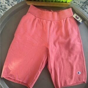 Champion Reverse Weave Shorts Pink Color Logo Mens Size Small
NWT
